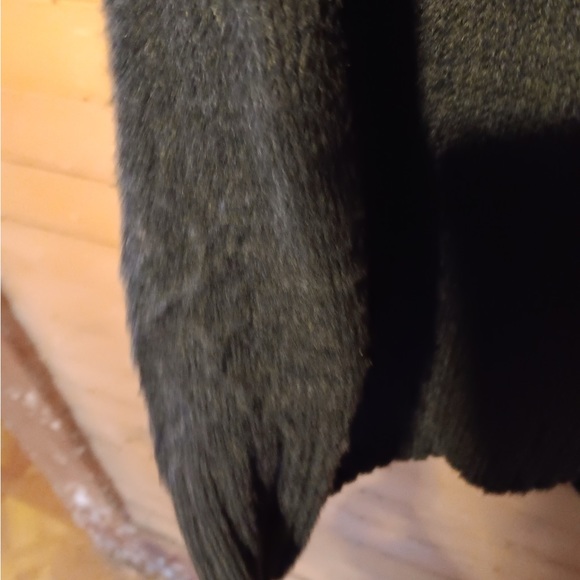 Gray takeout cardigan sweater - Picture 9 of 13